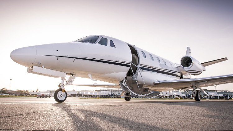 القطرية لرجال الأعمال تشارك في معرض ومؤتمر طيران الأعمال الأوروبي