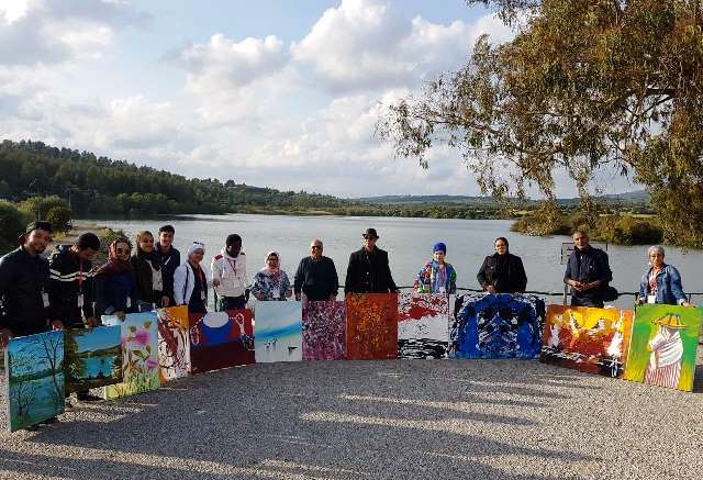 مشاركة مغربية ودولية .. مدينة وزان تخاطب العالم بالفن التشكيلي