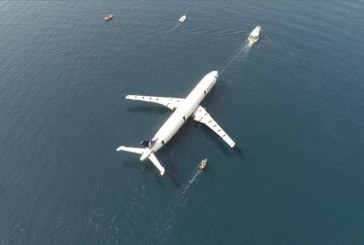 تركيا تغرق طائرة عملاقة بمياه البحر لأنشاء أكبر منتزه للغوص في العالم