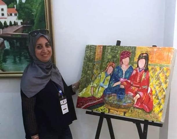 سميرة أيت عيسى: فرشاتي هي رمحي، هي ريشتي وجناحي التي أطير بها نحو الأفق