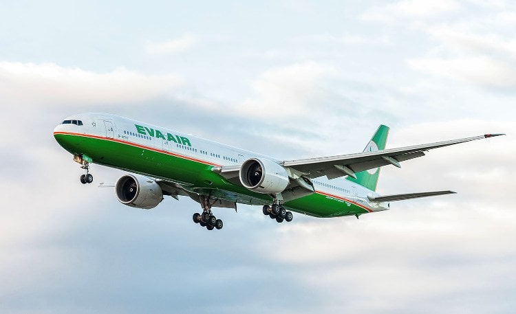 «إيفا إيروايز» التايوانية للطيران تلغي 500 رحلة