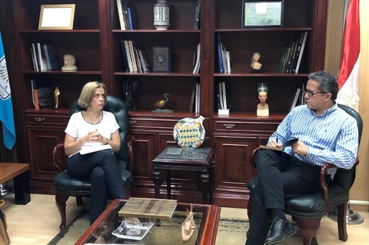 العنانى يناقش مع سفيرة بلجيكا بالقاهرة اعادة توظيف قصر البارون إمبان بعد ترميمه