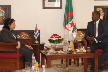 وزير سياحة الجزائر يبحث مع كوبا سبل التعاون فى المجال السياحى