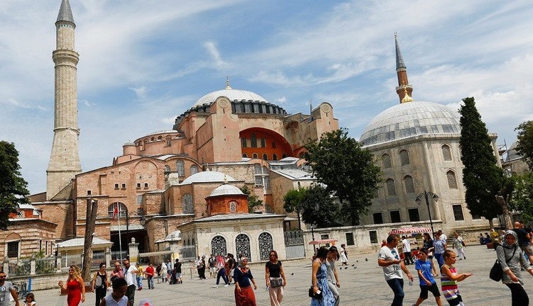 سياح من كردستان تتعرض للاعتداء في تركيا