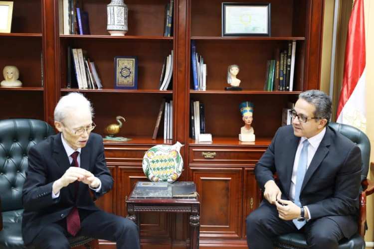 العنانى يبحث مع سفير اليابان سبل التعاون الاثرى بالمتحف المصرى الكبير