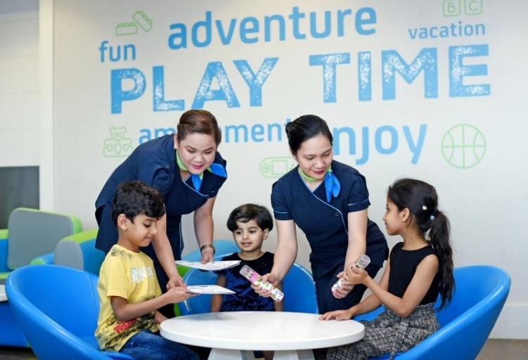 مطار دبى يفتتح صالة خاصة للمسافرين الصغار