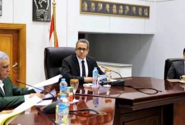 اللجنة القومية للآثار المستردة تبحث ملف بيع قطع اثار مصرية في صالة مزادات “كريستيز”