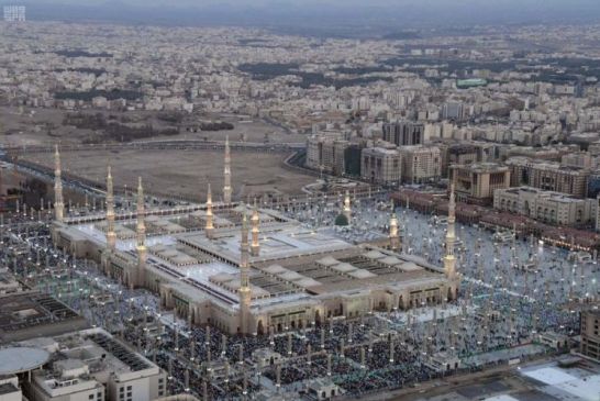 قصة نمو المدينة المنورة و السياحة الدينية  (مدينة٢٠٢٠) تقرير تحليلي لاكسفورد للأعمال