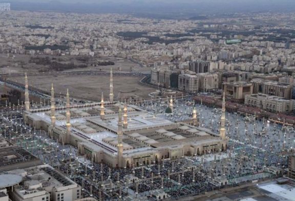 قصة نمو المدينة المنورة و السياحة الدينية  (مدينة٢٠٢٠) تقرير تحليلي لاكسفورد للأعمال