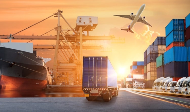 إياتا : تراجع الطلب العالمي على الشحن الجوي بنسبة 4.8%