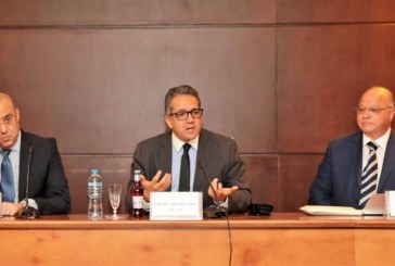 وزيرا الاثار و الإسكان يبحثان فرص الاستثمار وتقديم الخدمات للزائرين بالمناطق المحيطة بمتحفى الحضارة و المصري الكبير