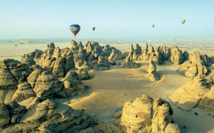 سياحة السعودية تسجل 9.6 مليار دولار في شهرين