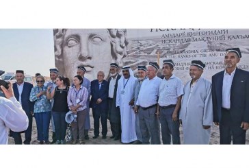 هيئة الشارقة للآثار تختتم مشاركتها في مؤتمر التراث الثقافي في أوزبكستان