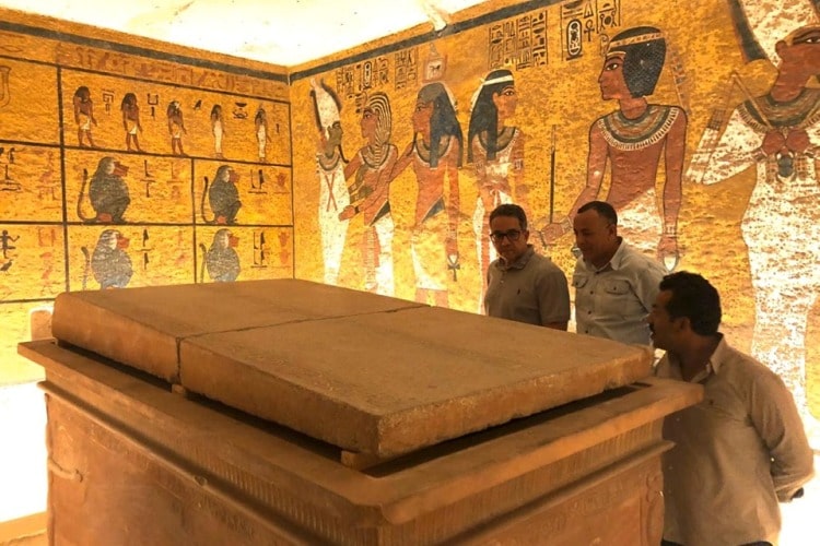 وزير الاثار يتفقد مقبرة الملك توت عنخ آمون بوادي الملوك بالبر الغربي