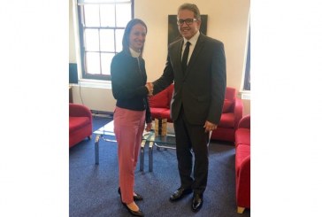 وزير الآثار المصرى يبحث مع وزيرة الفن والسياحة البريطانية تعزيز سبل التعاون الاثرى بين البلدين