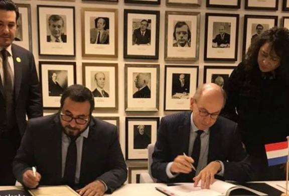 الكويت وهولندا توقعان اتفاقية النقل الجوي