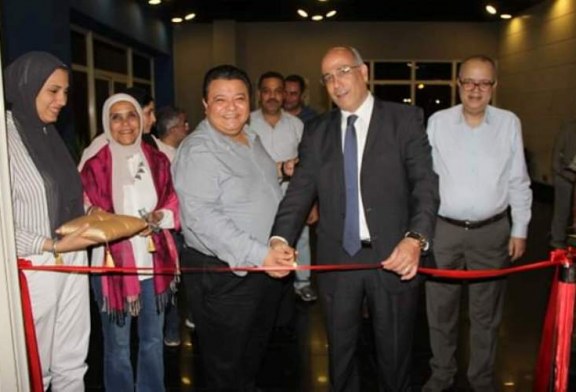 رئيسا التنمية الثقافية والانتاج الثقافي يفتتحان معرض “أفريقيا بريشة فنانيها” في الهناجر