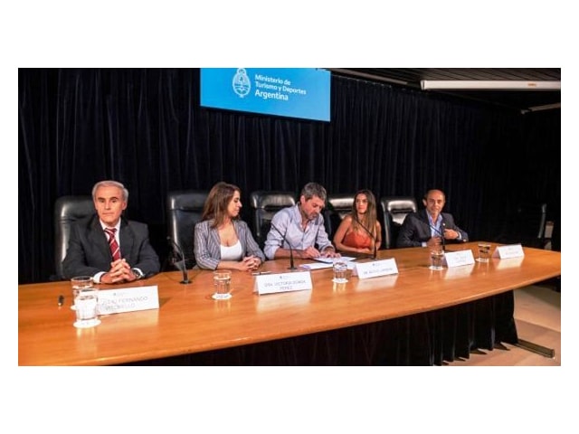 خطة استراتيجية للنهوض بقطاع السياحة في الأرجنتين وتحويلها لمقصد سياحي شامل