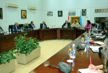 وزيرا السياحة والاتصالات يبحثان أليات استخدام وسائل التقنية للترويج لمصر بالمحافل والمعارض الدولية