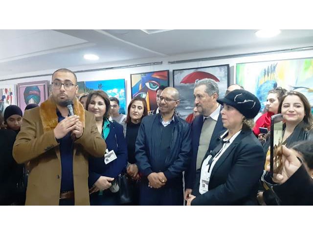 بيز آر : تفتتح المعرض التشكيلي