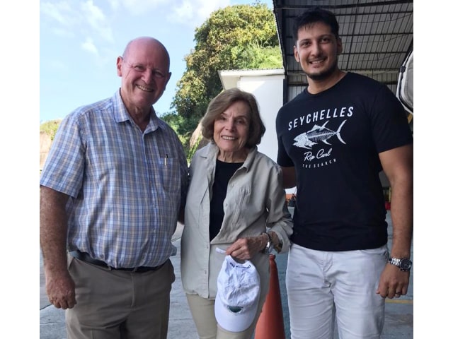 Seychelles politician meets Dr. Sylvia Earle, the recognised champion for ocean protection