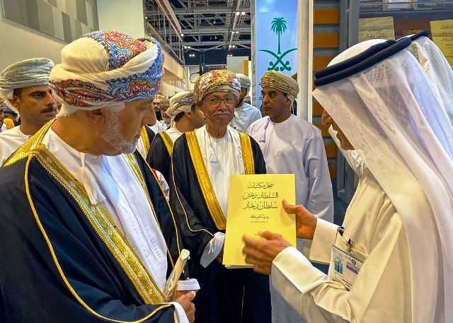 مشروع الشارقة الثقافي وأجندة فعالياتها فى معرض مسقط للكتاب