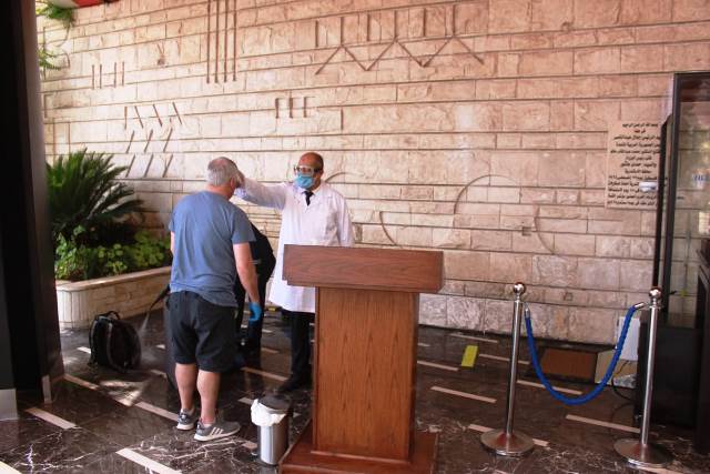 سياحة مصر تتابع الاجراءات الوقائية للفنادق الحاصلة علي شهادة السلامة الصحية عبر لجان تفتيش دورية