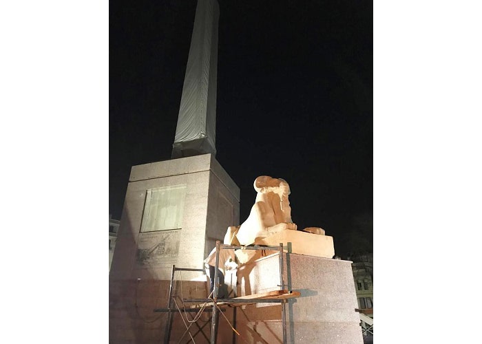 بدء أعمال تركيب الكباش الأربعة بعد ترميمها و نقلها لميدان التحرير بوسط القاهرة