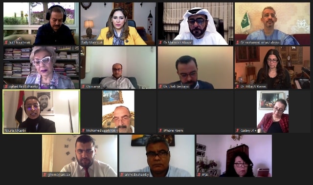 وزيرة الثقافة الإماراتية تشارك فى جلسة حوارية بعنوان