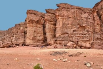 وزيرة السياحة الأردنية تستعرض خطة تطوير منطقة وادي عربة سياحيا