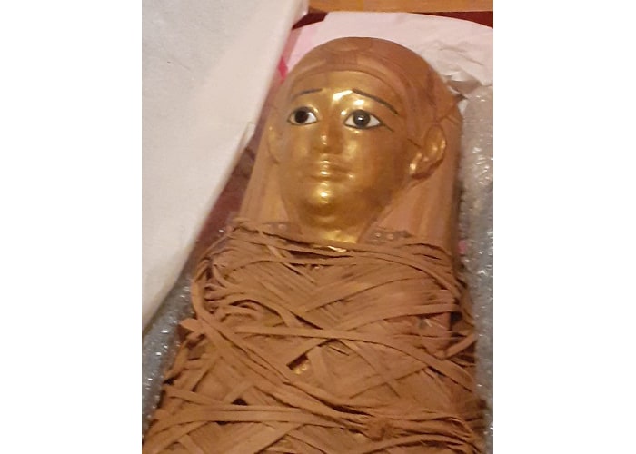 متحف مطار القاهرة الدولي يستقبل 12 قطع آثرية مختارة تجذب الوافدين والسياح