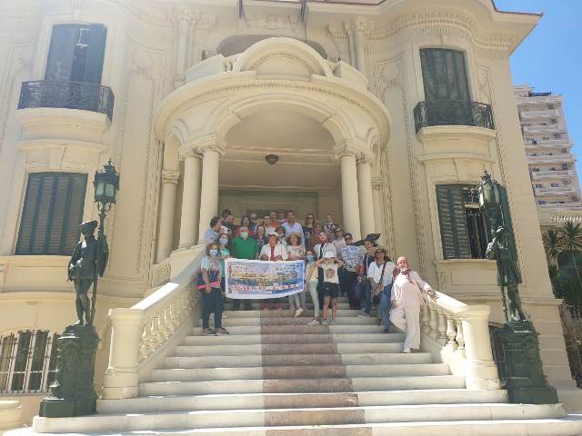 سياحة مصر تنظم جولة ثقافية لمجموعة مواطنين فى متحف المجوهرات الملكية بالإسكندرية