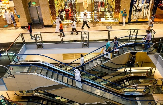 سياحة أبوظبي تطلق حملة اكتشف مفاجأة بمشاركة 3500 محل بيع تجزئة لموسم صيف استثنائي