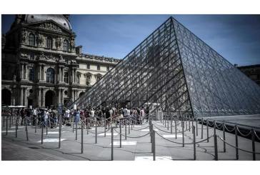صناعة السياحة في فرنسا تتكبد خسائر تفوق 30 مليار يورو بسبب أزمة فيروس كورونا.. تقرير