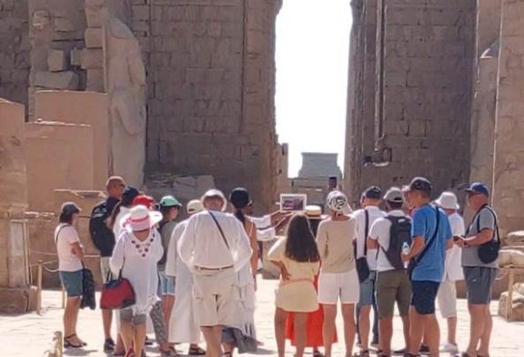 معبد الكرنك يستقبل أولي رحلات السياحة الثقافية الوافدة من الغردقة