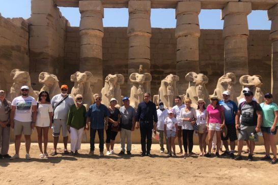 العناني يتفقد معبد الكرنك وأعمال ترميم الكباش الموجوده خلف المعبد