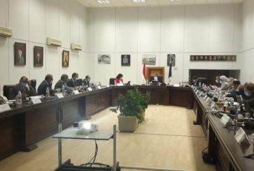 نصف مليون جنيه تقدمها غرفة الفنادق لدعم أصحاب الفلايك والحناطير والدواب في الاقصر وأسوان