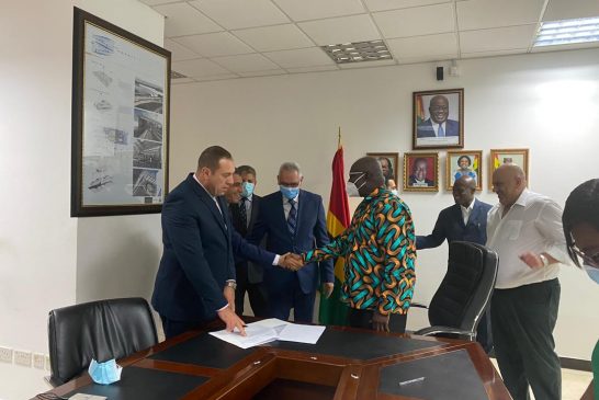 مصرللطيران توقع مذكرة تفاهم مع دولة غانا لتأسيس شركة طيران جديدة بإفريقيا 