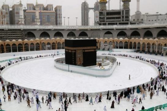 تعرف على أهم ضوابط العمرة للقادمين من خارج السعودية .. 3 أيام حجر صحي الزامي للمعتمرين