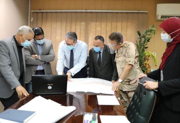 إنتهاء المرحلة الأولي لنقل القطع الأثرية الضخمة بنجاح وتركيب 107فاترينة لكنوز الفرعون الشاب فى المتحف الكبير