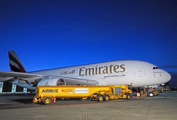 طيران الإمارات استقبلت الأولى من 3 طائرات ايرباص A380 تتسلمها ديسمبر الجاري