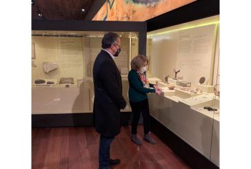 العناني يتفقد متحف الآثار القومي بمدريد تعزيزا للتعاون مع المتاحف المصرية