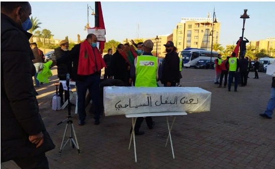 الديون والضريبة تدفع النقل السياحي إلى الاحتجاج
