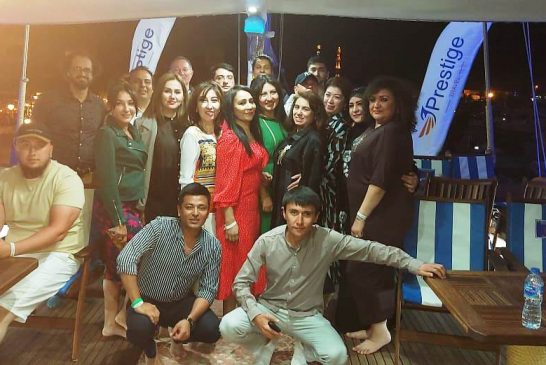 بالصور : وصول بشائر وفود السياحة الأوزباكستانية للغردقة