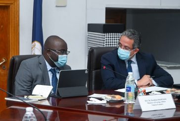 العناني يبحث مع وزير خارجية غينيا كوناكري سبل تعزيز العلاقات السياحية و مدهم بالخبرات المصرية