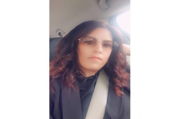 إلهام بودراز فنانة تشكيلية تستلهم من تراث المغرب مفرداتها الإبداعية