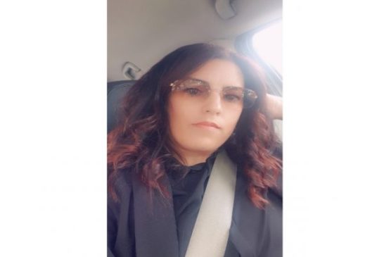 إلهام بودراز فنانة تشكيلية تستلهم من تراث المغرب مفرداتها الإبداعية