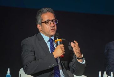 العناني يقرر غلق فندق بالبحر الأحمر لمزاولة النشاط بدون ترخيص