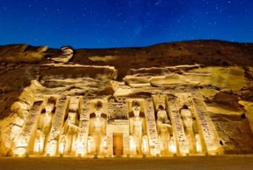 بعد تحديث أفلامه .. إطلاق أول عروض للصوت والضوء بمعبد أبو سمبل ب٩ لغات