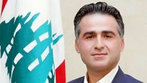 وزير النقل اللبناني يتوقع حركة تلامس ال 600 الف وافدا نهاية العام الحالي